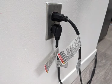 Standalone Store plugs into a single standard grounded wall outlet